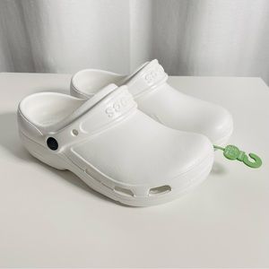 Crocs at Work Unisex Specialist Work Clog - Size: Mens 5 / Women’s 7 - Brand New